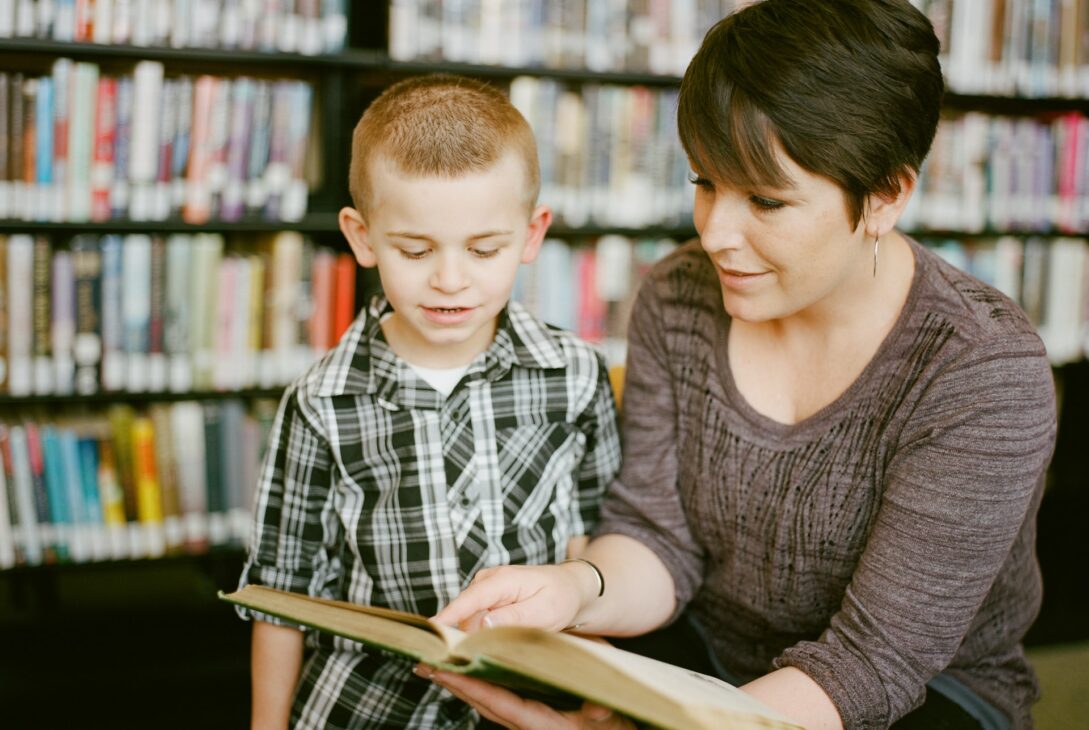 Notre Attitude. les parents doivent avoir une bonne attitude pour instuire les enfants.Lacroixmavie.com/Fespachrist.lcmv