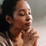 woman praying