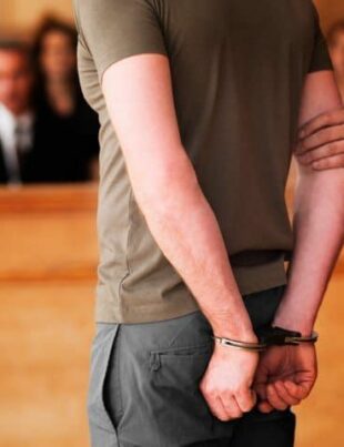 Christ avocat / Satan accusateur